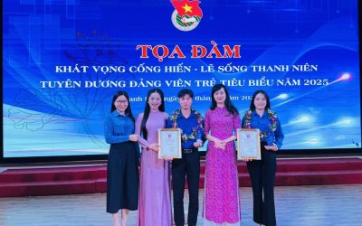 SINH VIÊN NHÀ TRƯỜNG ĐƯỢC TUYÊN DƯƠNG ĐẢNG VIÊN TRẺ TIÊU BIỂU NĂM 2025 TRONG BUỔI TỌA ĐÀM "KHÁT VỌNG CỐNG HIẾN - LẼ SỐNG THANH NIÊN"