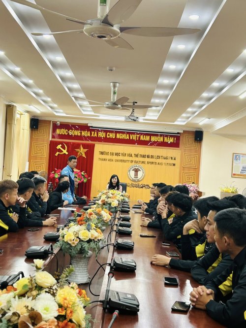 tdtt ph&aacute;t biểu.jpg