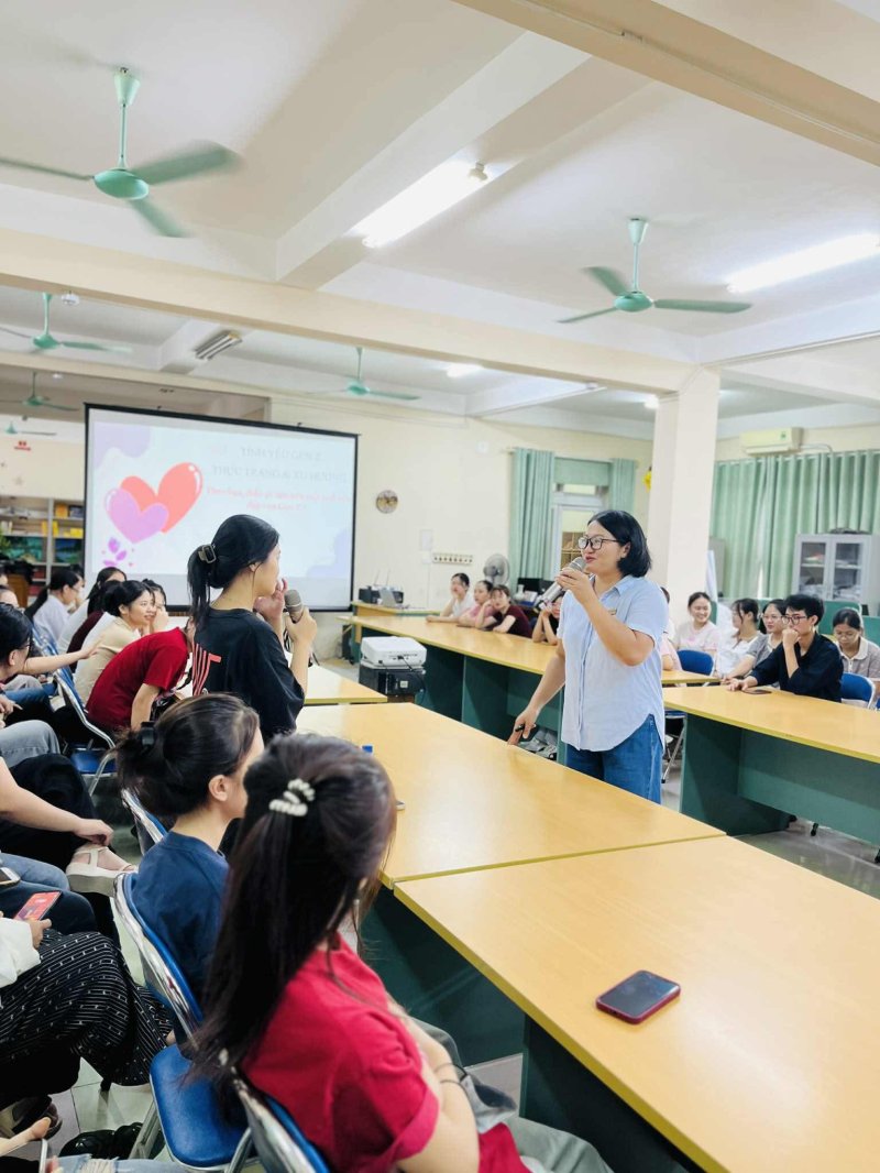 tương t&aacute;c.jpg