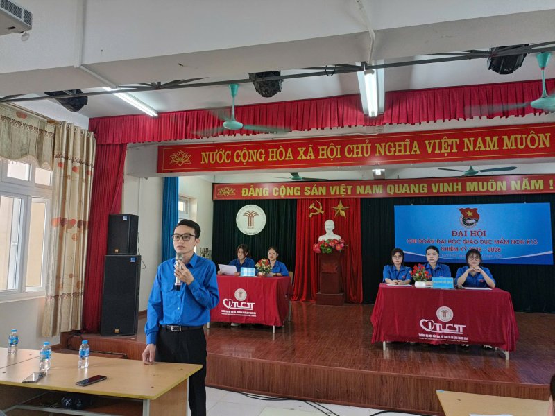 a Sơn ph&aacute;t biểu.jpg