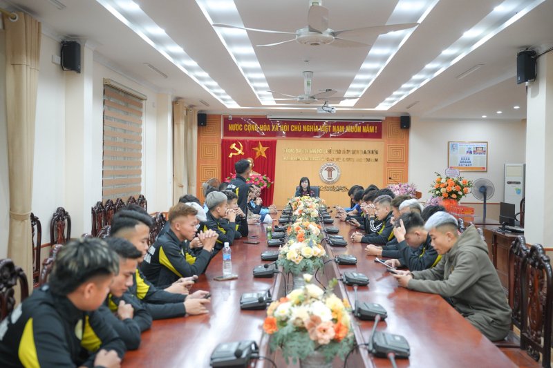 to&agrave;n cảnh sv.jpg